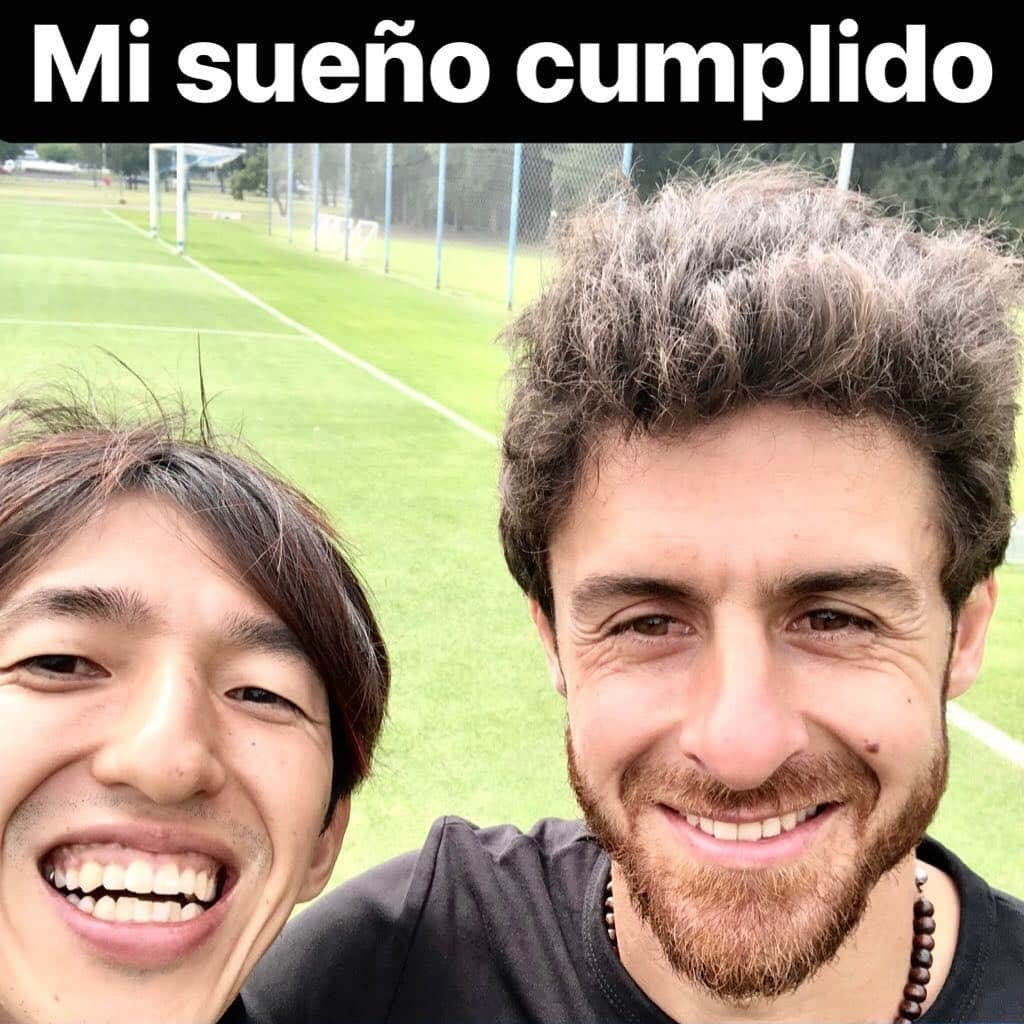 岡部将和さんのインスタグラム写真 - (岡部将和Instagram)「🇦🇷Mi ídolo  Pablo Aimar🇦🇷 😭😭😭 El sueño está para cumplir.  Tengamos pasión y fe para seguir el camino  夢は叶う  情熱を注ぎ 信じて進んでいこう  gracias! @pabloaimaroficial」11月2日 23時58分 - dribble_designer