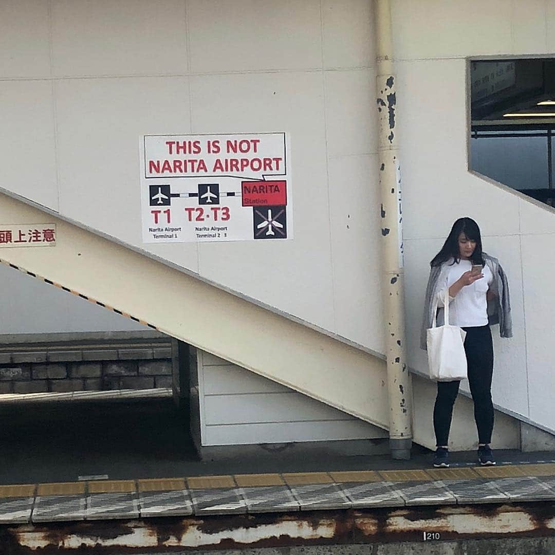 柳下毅一郎さんのインスタグラム写真 - (柳下毅一郎Instagram)「This is not Narita Airport」11月3日 11時18分 - garth_y