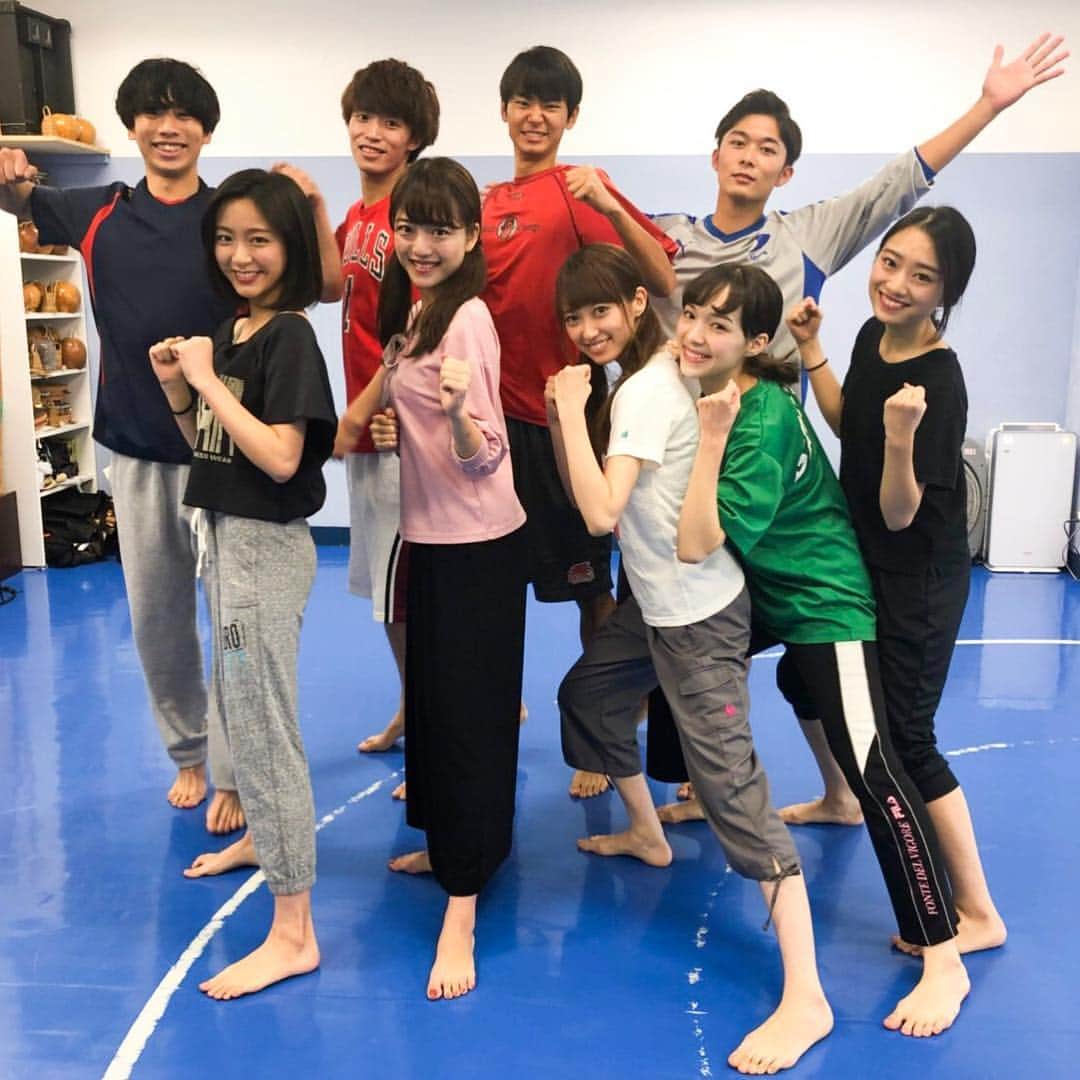 ストーン奈緒美さんのインスタグラム写真 - (ストーン奈緒美Instagram)「こんにちは🌞 ・ ソフィア祭1日目はミスミスターコラボ企画やりました💓 ・ 告白シチュエーションをステージの上で演技するのは恥ずかしすぎましたが、良い思い出です✨ ・ ・ ミスミスターで一緒に何かをするのは昨日で最後😭 #カポエイラテンポ でみんなとブラジルの格闘技をした日を思い出して泣きそうになりました😭 ・ ・ ・ #ミスコン#ミスソフィア#上智#ファイナリスト#ミスキャン#カポエイラ#制服#jk#ポートレート#被写体#写真#モデル#メイク#ファッション#photography #makeup#fashion#japan」11月3日 13時27分 - 18misssophia_2