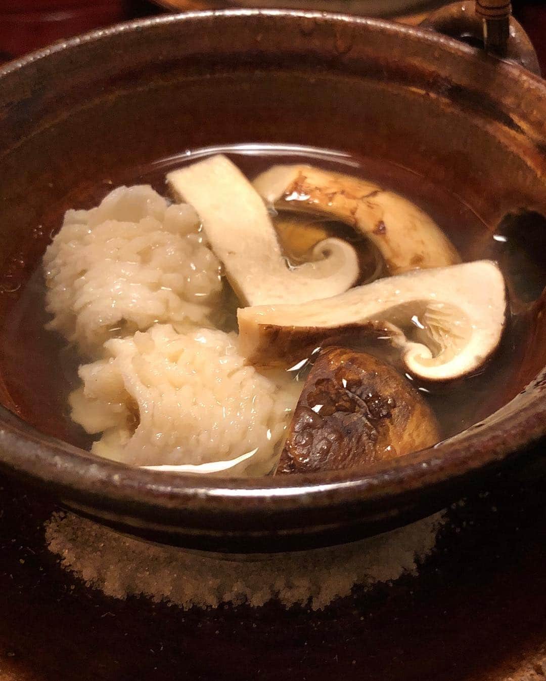 濱野りれさんのインスタグラム写真 - (濱野りれInstagram)「Japanese food restaurant. #Reservation ➡︎ few days #Taste ➡︎ B＋ I could make reservation on that day❤︎ There are only course manu and this season, you will enjoy crab and blowfish cuisine🦀🧡 . . #rirelog#japaneserestaurant#toptokyorestaurants#tokyorestaurant#roppongi#tokyoeats#foodie#foodstagram#gourmet#tabelog#washoku#食べログ#和食#六本木#食べるの大好き#食べ歩き#東京グルメ#グルメ部#グルメ女子#和食大好き#たべすたぐらむ」11月3日 14時07分 - riregram