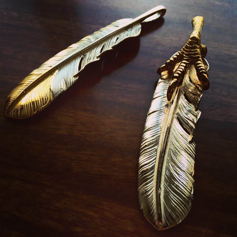 松下幸司さんのインスタグラム写真 - (松下幸司Instagram)「羽。 #goros #feather #indianjewelry #ゴローズ #フェザー #金爪 #先金 #オールド」11月3日 14時07分 - matsushita_koji