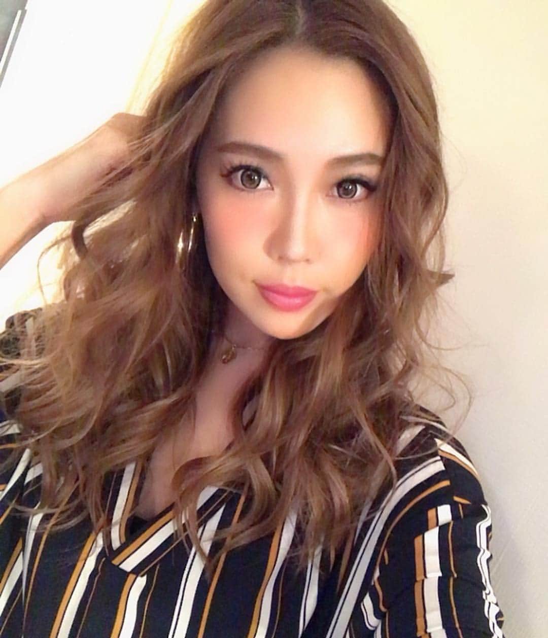 酒井麻里（Juri）さんのインスタグラム写真 - (酒井麻里（Juri）Instagram)「今日のMAKE♩💄✨ あー、、デジカメ買いに行かなきゃなぁ🙄 * * * #dayoff #saturday #makeup #japanesegirl #cjjuri #jurixoxoxo #selfie」11月3日 19時29分 - jurixoxoxo