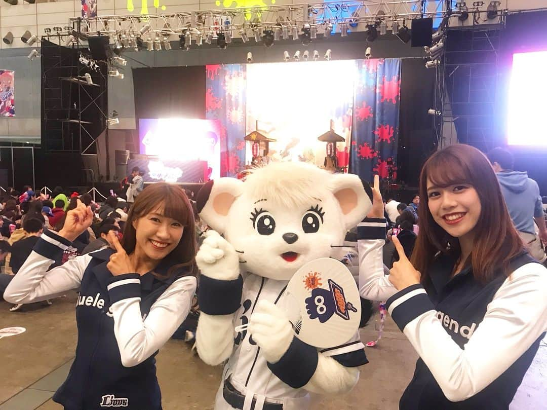 ブルーレジェンズさんのインスタグラム写真 - (ブルーレジェンズInstagram)「スプラトゥーン甲子園 関東地区大会２日目！ 今日も盛り上げに行ってきました😄 昨日よりも更に多くの方で賑わっている幕張メッセ💫 参加者の皆さんも頑張って下さい✨ #埼玉西武ライオンズ #bluelegends #seibulions #スプラトゥーン甲子園」11月4日 15時04分 - bluelegends_lionsofficial