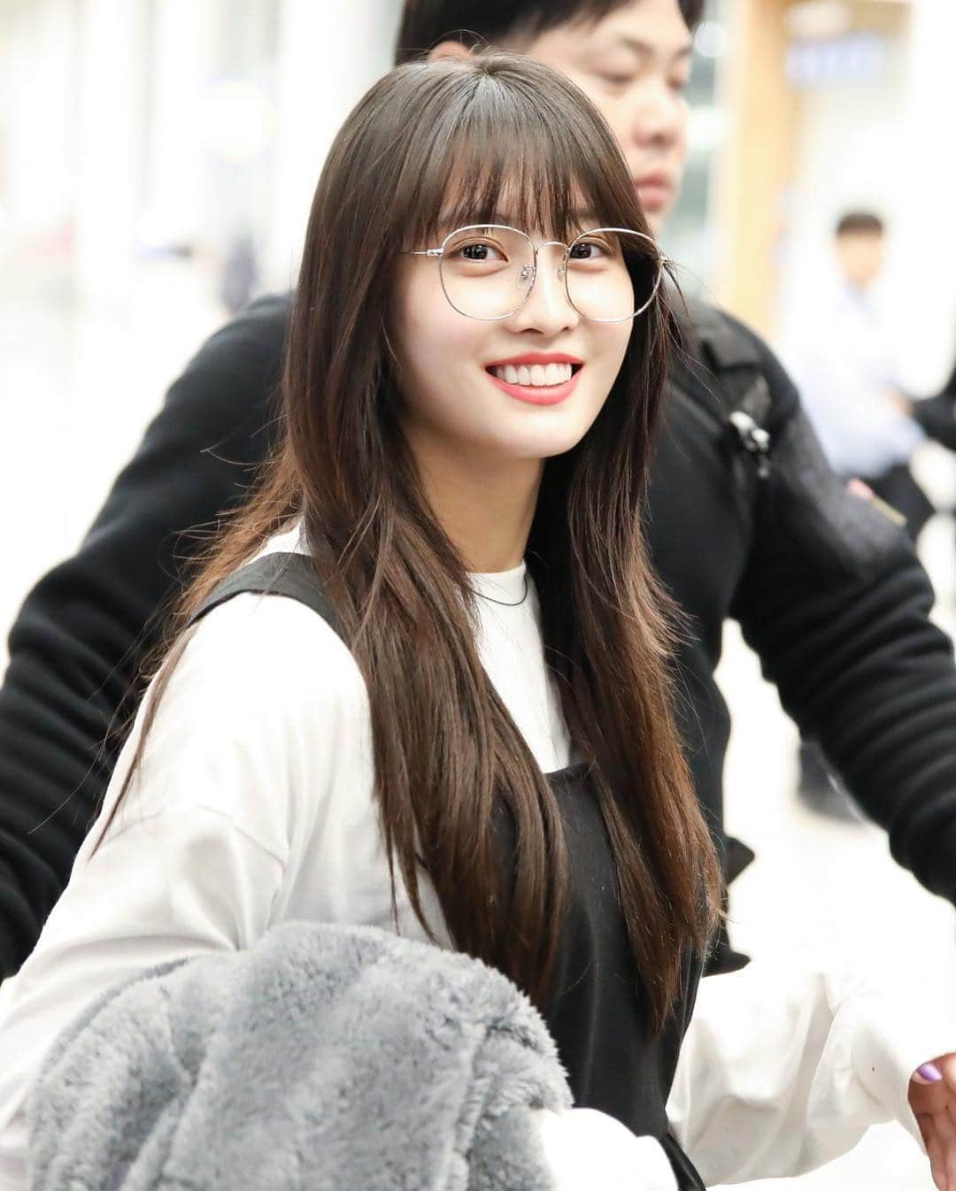 モモさんのインスタグラム写真 - (モモInstagram)「♡ [Fantaken] #모모 - 181103 Incheon Airport back from Mongolia  #트와이스 #모모 #平井もも #もも #TWICE © peachtoktok」11月4日 16時25分 - momojype