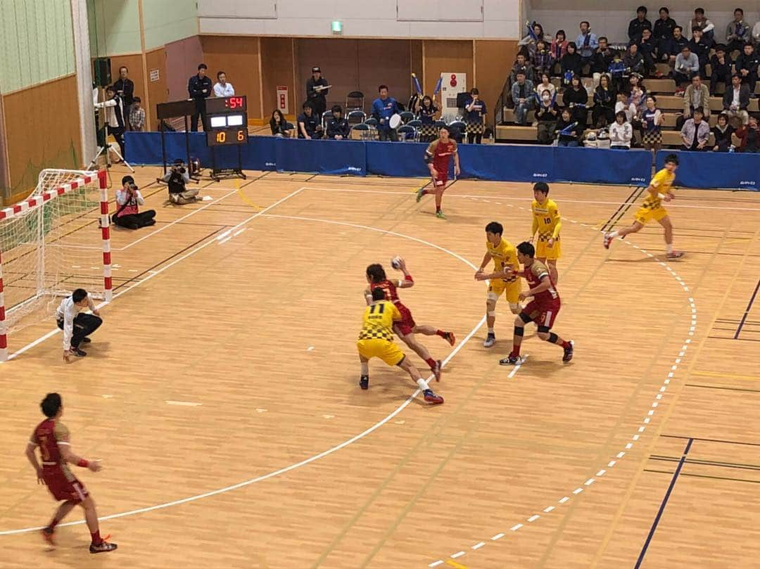 宮崎大輔さんのインスタグラム写真 - (宮崎大輔Instagram)「2連勝❗️😁 このまま勝ち進みたい❗️ ホームでの声援ありがとうございました‼️ #handball #大崎電気 #宮崎大輔 #bennu #がむしゃらに」11月4日 18時15分 - daisuke7_official