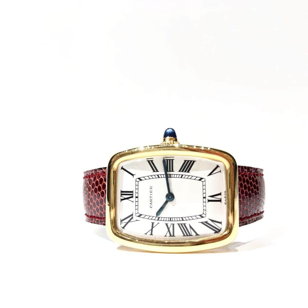 HIROBさんのインスタグラム写真 - (HIROBInstagram)「【HIROB名古屋タカシマヤゲートタワーモール店】 【Vintage Cartier Faberge】 カルティエ ファバージが新入荷致しました！ お問い合わせはHIROB名古屋タカシマヤゲートタワーモール店まで。 052-589-8937 . #baycrews #watch #vintage #vintagewatch #antique #antiquewatch #accessories #fashion #instafashion #hirob . #cartier #rolex #omega #hermes #tiffany #gucci #panthere #faberge  #vintagecartier #antiquecartier #nagoya #takashimayagatetowermall . #ヒロブ #ベイクルーズ #ヴィンテージ #アンティーク #カルティエ #ファバージェ  #名古屋 #タカシマヤゲートタワーモール」11月4日 18時54分 - hirob.jp