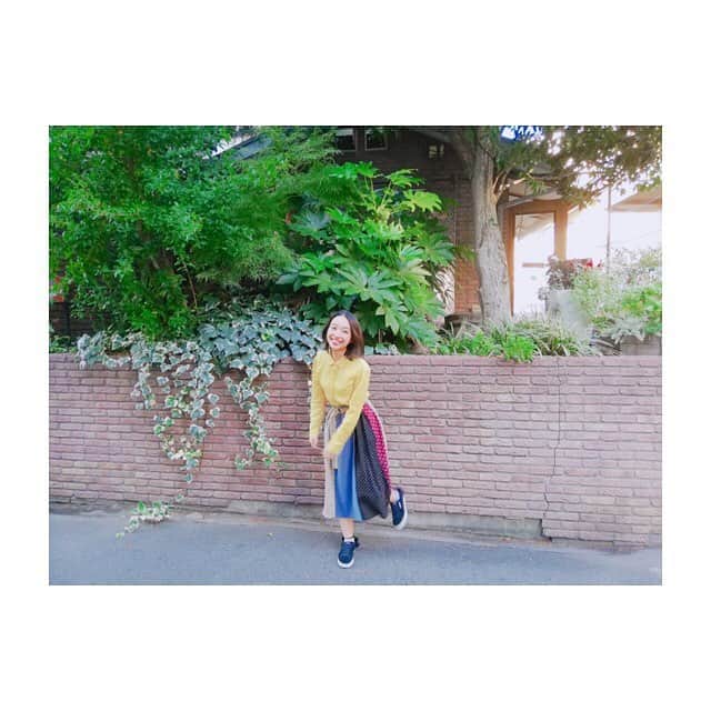 のインスタグラム：「この直前に、かっこいいポーズしようとしましたが、 あまりにコレジャナイ感がしたので爆笑している写真です。」