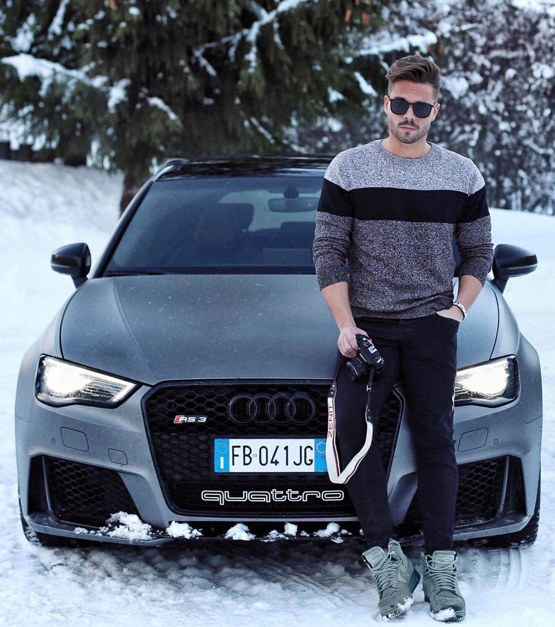 Stefano Trattoのインスタグラム：「Snow and Quattro traction ! Have a nice Sunday guys! #beast #rs3 #tuning #434hp #fb」
