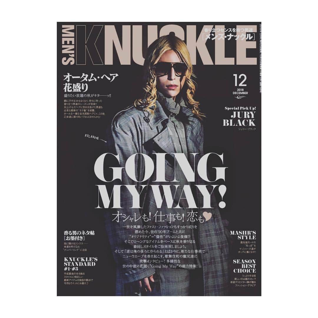 のインスタグラム：「- - MEN'S KNUCLEの12月号表紙。 - こうして着々と日本1億2千万人総ローランダー計画進行中…。 俺の事知らないのは、俺の実力不足ではなくお前の勉強不足。ね！ - #ROLAND #mensknuckle  #12月号 #表紙 #日本総ローランダー計画」