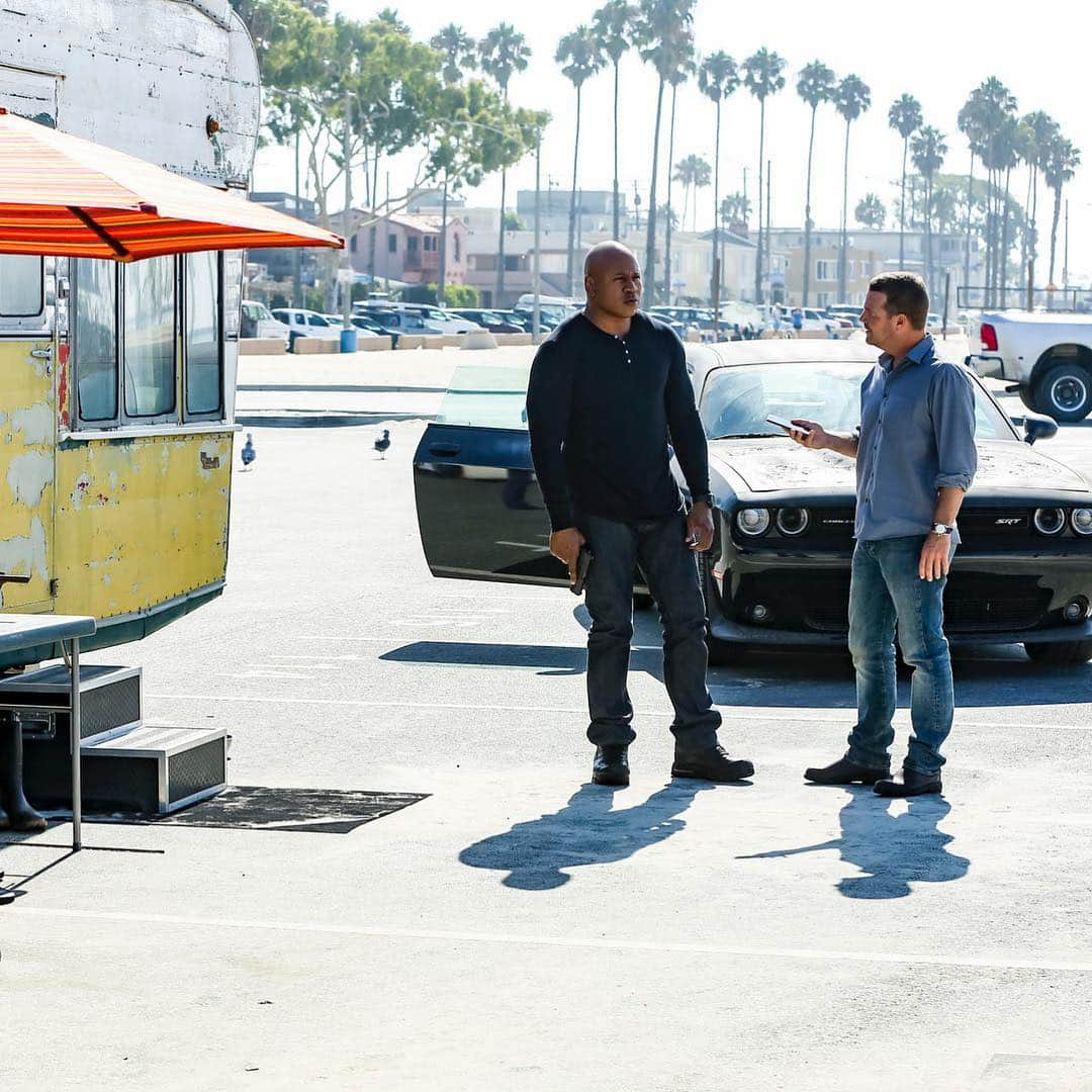 クリス・オドネルさんのインスタグラム写真 - (クリス・オドネルInstagram)「Now listen to me, 9pm CBS, west coast, tune in tonight. #ncisla @llcoolj」11月5日 12時31分 - chrisodonnell