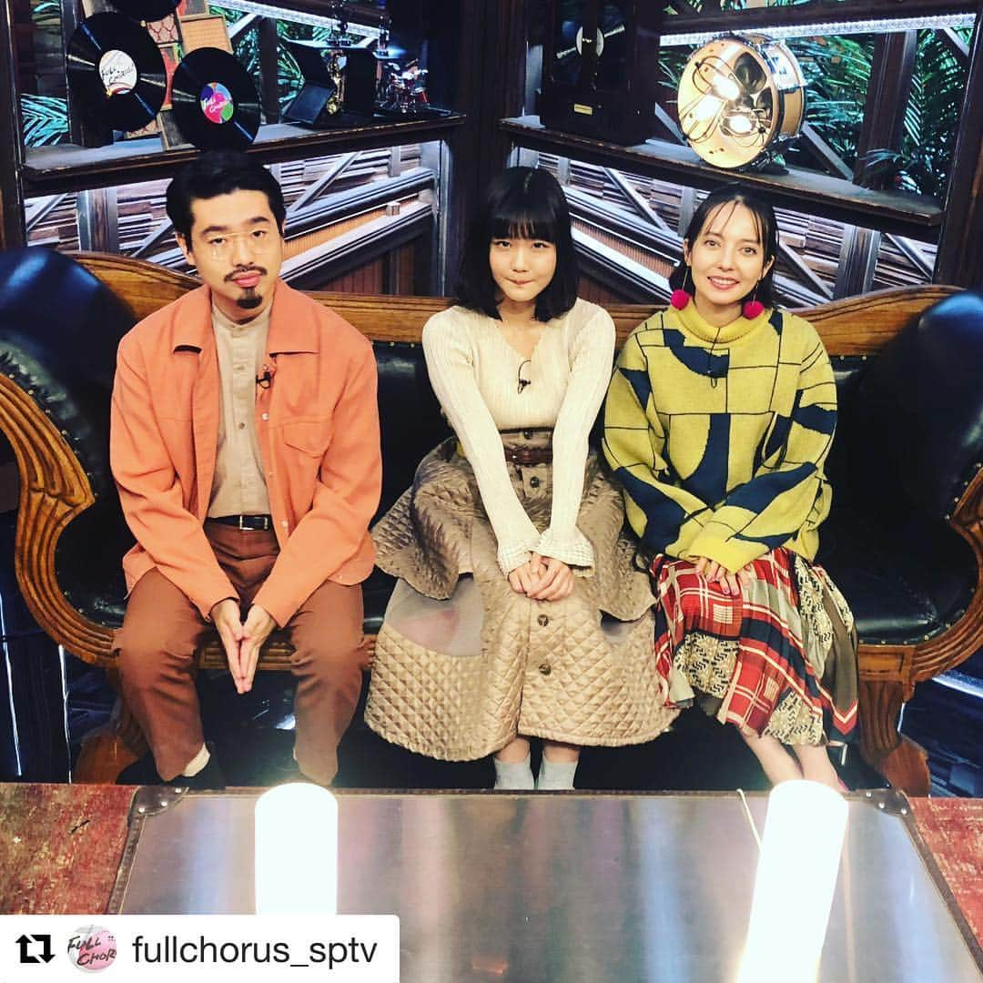 吉澤嘉代子さんのインスタグラム写真 - (吉澤嘉代子Instagram)「今夜8時より放送！ BSスカパー！「FULL CHORUS」 あの方々からコメントも…！永久保存版です。愛情ある素晴らしい番組スタッフの皆様に、毎度感動します。  #Repost @fullchorus_sptv with @get_repost ・・・ *** ＃124 本日よる8時より放送です * ♪ゲスト #吉澤嘉代子 #モーニング娘18 * #FULLCHORUS #フルコーラス#ベッキー#ハマオカモト#BSスカパー！ * 今回はフルコーラス常連のお二組です。「え…ほんとにそんな方からコメント頂けるの？」とスタッフがびっくりしちゃうような「代表」もサプライズ登場します。そしてアレですよね。皆さんお待ちかねのあの【闘い】もお見逃しなく。最後、きっともう一度観たくなると思うのでじっくり御覧くださいね。 （皆様、いつもコメント本当にありがとうございます。） * Twitter：sptvFULL_CHORUS *」11月5日 13時22分 - yoshizawakayoko