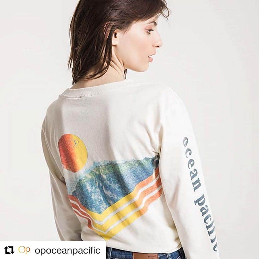 Op oceanpacific Japanさんのインスタグラム写真 - (Op oceanpacific JapanInstagram)「#Repost @opoceanpacific with @get_repost Op カジュアルコーデ🏄🌺 Show you’re Cali cool! Shop our women’s chevron tee at oceanpacific.com #OceanPacific #OP #beachwear #surf #ola #opjapan #oceanweb #beach #surf #surfer #surfing #surfpants #オーシャンパシフィック #海 #ビーチ #サーフ #サーフィン #サーフボード #波乗り」11月5日 15時12分 - opjapanofficial