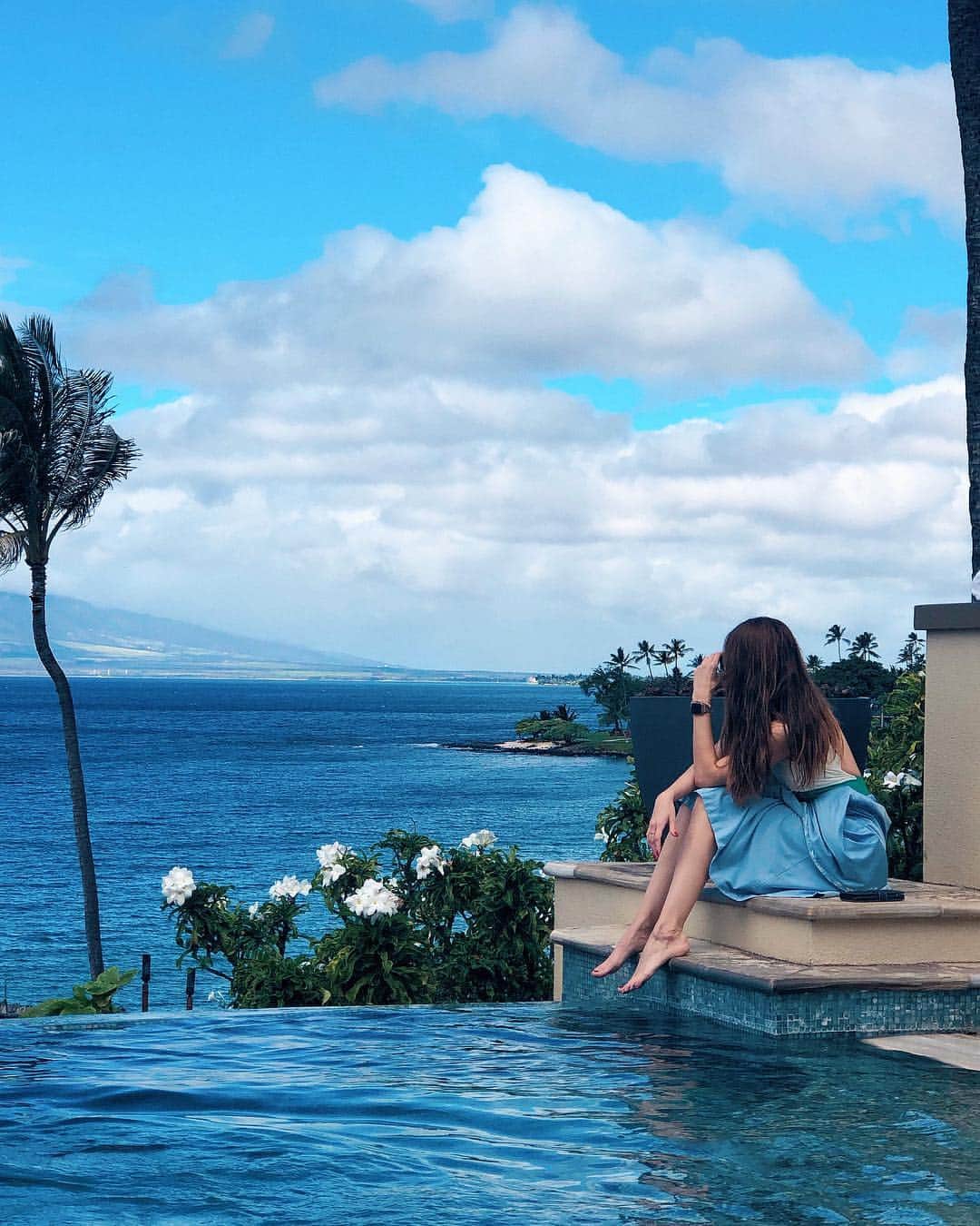 デビー・ライアンのインスタグラム：「spending the winter chasing summer」