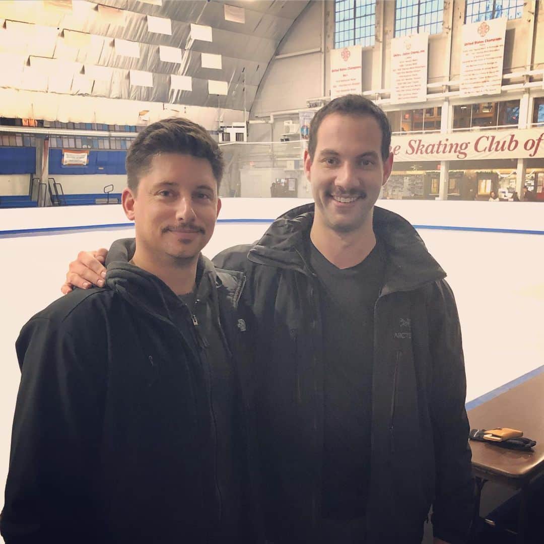 のインスタグラム：「Mario & Luigi #noshavenovember」