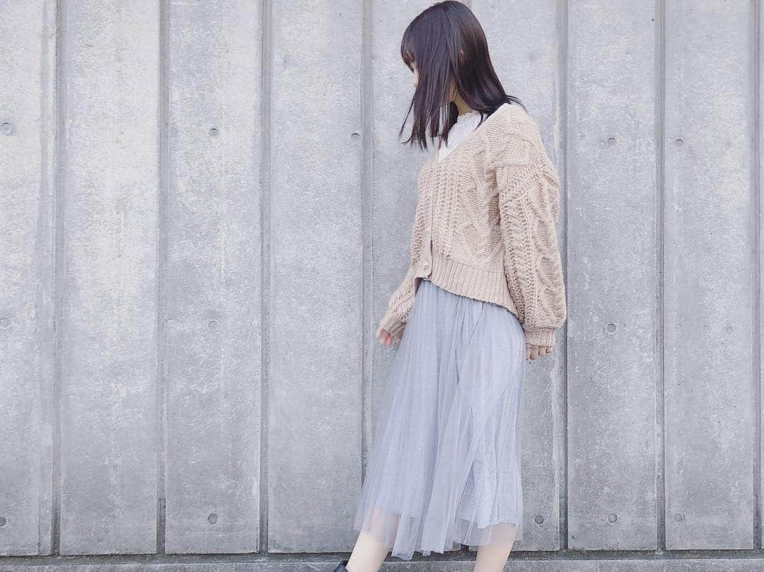 熊崎晴香さんのインスタグラム写真 - (熊崎晴香Instagram)「🐻❤️﻿ ﻿ ﻿ #ootd #cardigan #brown #skirt #キラキラ #握手会 #thankyou」12月1日 20時41分 - kumakuma9810