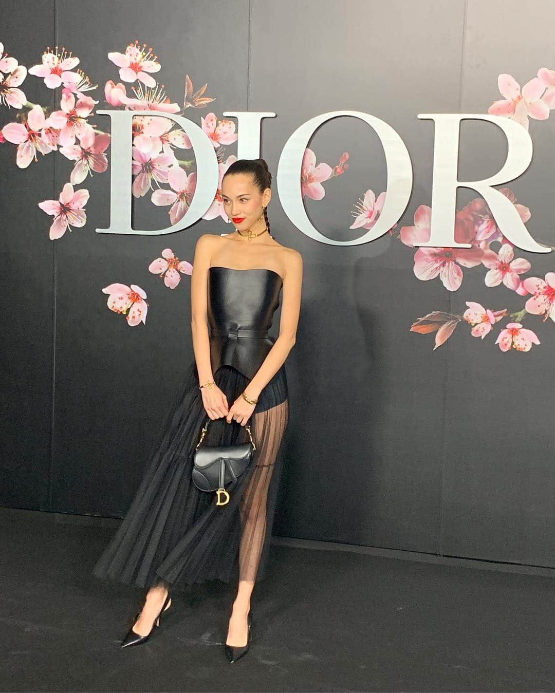 水原希子 さんのインスタグラム写真 - (水原希子 Instagram)「Dior Men’s Pre Fall 2019 Thank you @dior for inviting me🌸💕 Congratulations @yoon_ambush & @mrkimjones 👏🏼💕」12月1日 12時43分 - i_am_kiko