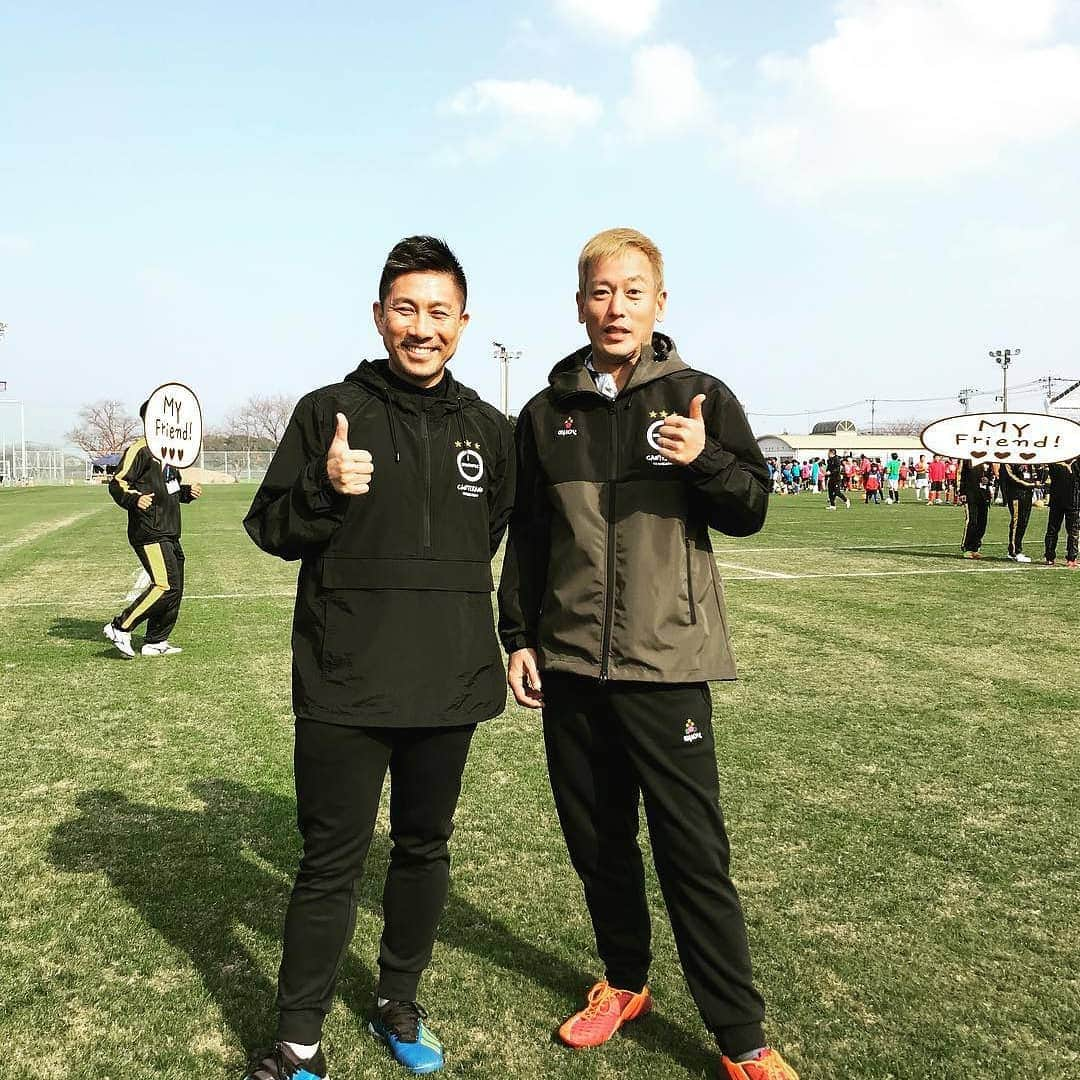 前園真聖さんのインスタグラム写真 - (前園真聖Instagram)「俺はノーゴール、この男はハットトリック⚽#Repost @0204junich_davidson_official (@get_repost) ・・・ 昨日は船上にいましたが、今日はピッチにいます。 3ゴール2アシストしたぞ！前にはってた結果です‼️ #前園真聖サッカー教室  #大分県 #中津市」12月1日 15時12分 - maezono_masakiyo