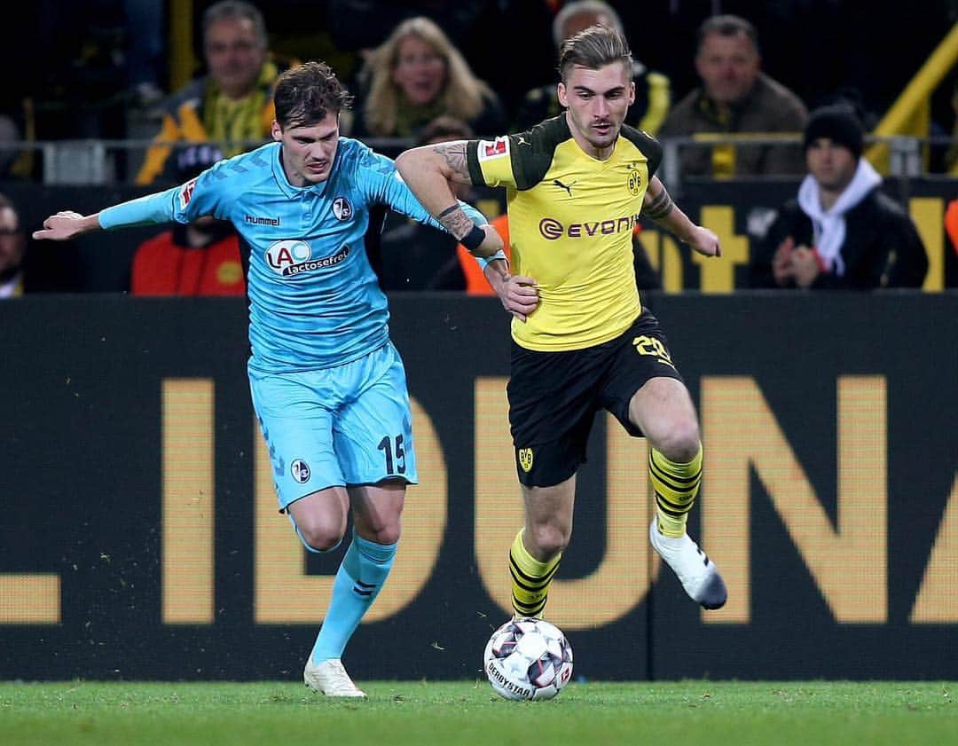 のインスタグラム：「Heimsieg 🙏🏼 #bvbscf#mp20.」