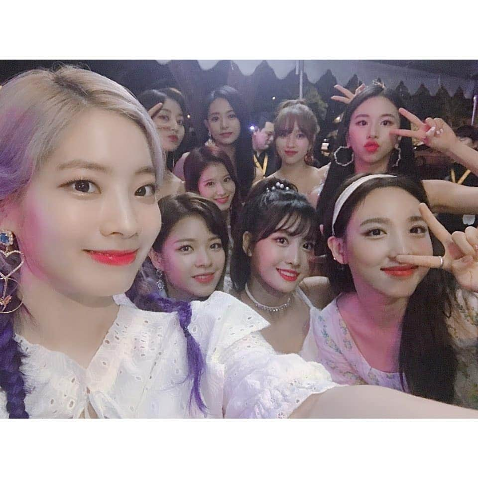 TWICEさんのインスタグラム写真 - (TWICEInstagram)「Thank you #ONCE 💕💕💕💕💕💕💕」12月2日 0時15分 - twicetagram