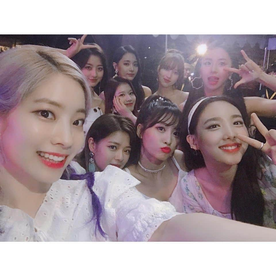 TWICEさんのインスタグラム写真 - (TWICEInstagram)「Thank you #ONCE 💕💕💕💕💕💕💕」12月2日 0時15分 - twicetagram