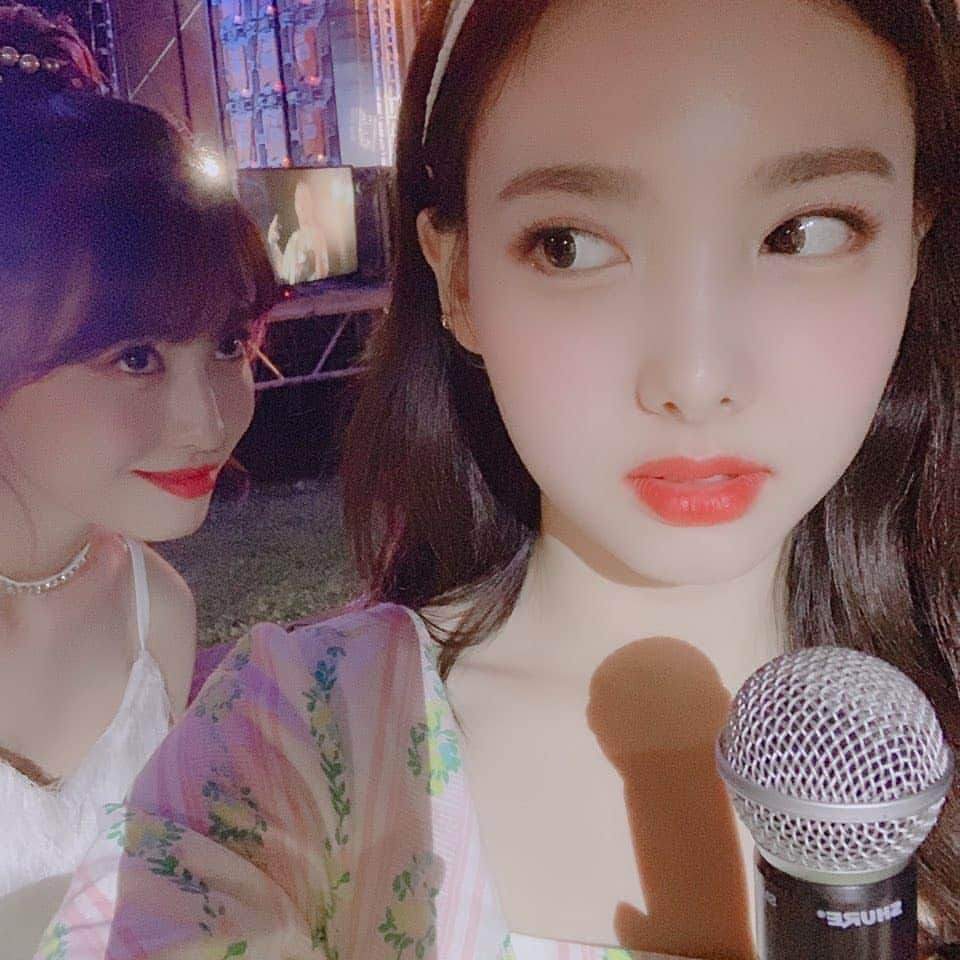 TWICEさんのインスタグラム写真 - (TWICEInstagram)「💝안뇽」12月2日 0時34分 - twicetagram