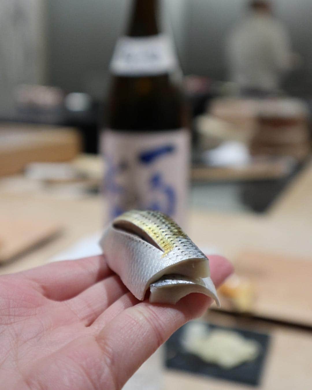 濱野りれさんのインスタグラム写真 - (濱野りれInstagram)「Sushi 'Mitani' #Reservation ➡︎Aroud a year #Taste ➡︎ Ａ I ask one quarter alcohol is pairing with cuisine🐟 Cuz I'm always drunk too much here even if it would be a lunch or a dinner😂 I love here's 'Tumami' is the second sheet to the sixth sheet photos more than 'Nigiri'. Thank you for a great time💋💋💋 . . #rirelog#mitani#sushi#sushistagram#toptokyorestaurants#tokyorestaurant#akasaka#tokyoeats#foodie#foodstagram#gourmet#tabelog#winelover#nihonshu#maguro#鮨#赤坂#食べるの大好き#食べ歩き#東京グルメ#グルメ女子#ワイン#日本酒#たべすたぐらむ#紀尾井町三谷」12月2日 14時02分 - riregram
