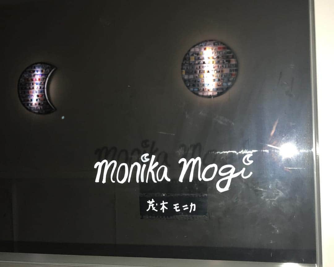 水原希子 さんのインスタグラム写真 - (水原希子 Instagram)「Monika Mogi 🌙 茂木モニカ Handmade lightbox installation at @artphototokyo 💡💕 もにちゃん天才🐹」12月2日 15時35分 - i_am_kiko