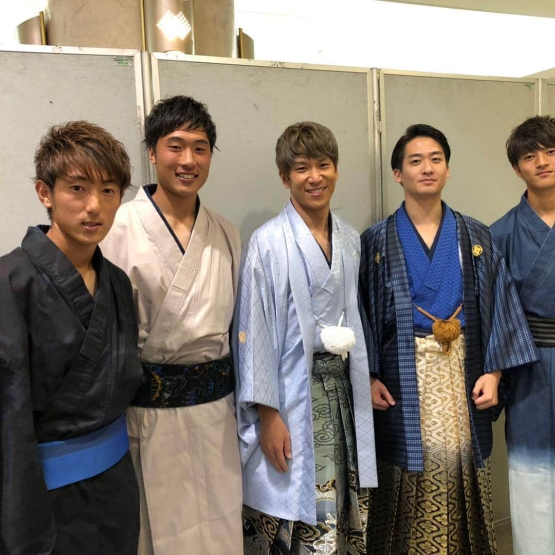 川井歩さんのインスタグラム写真 - (川井歩Instagram)「今日はやしまグループ着物ファッションショーでした！ みんな優しくてカッコよくて可愛くて楽しいショーでした😀 色々な人との出会いにも感謝感謝です #やしまグループ #着物 #楽しかったです」12月2日 23時25分 - s.h.ayumu8