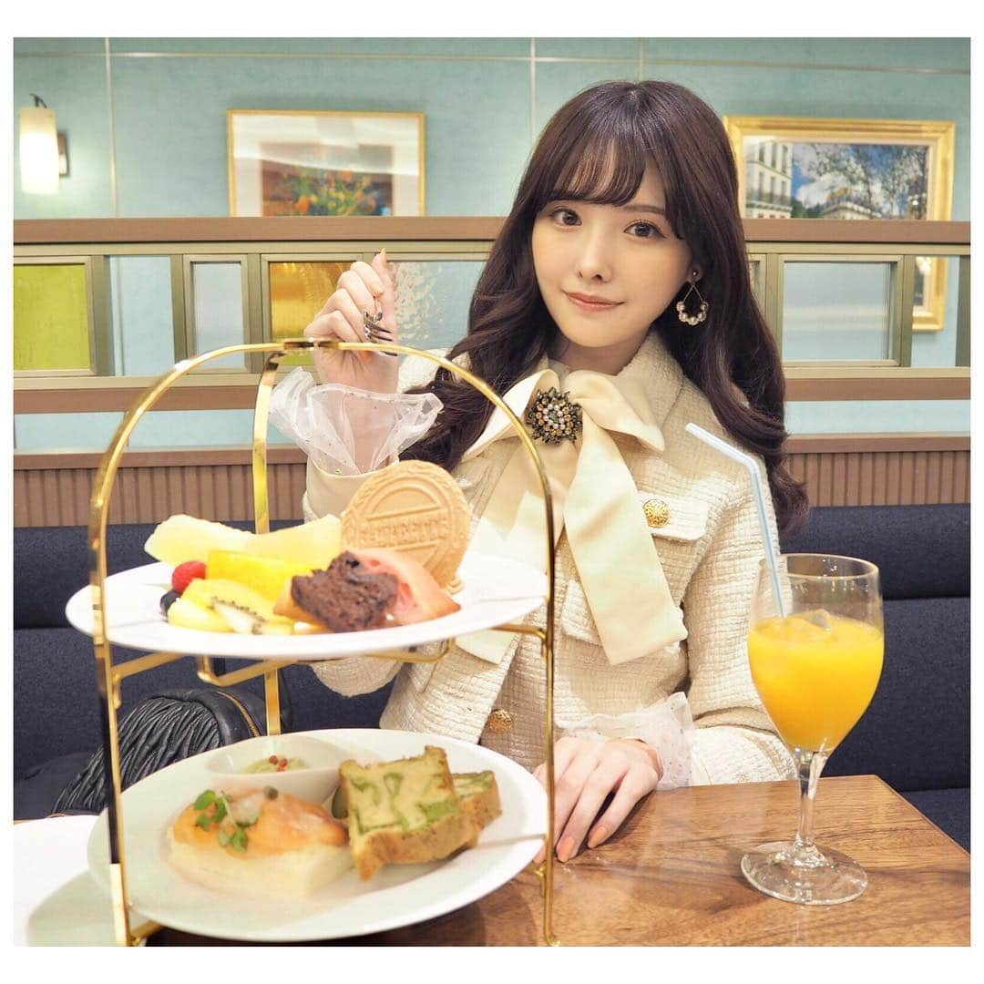 橋本ありなのインスタグラム：「お買い物のあとにアフタヌーンティーしたよ🍰」