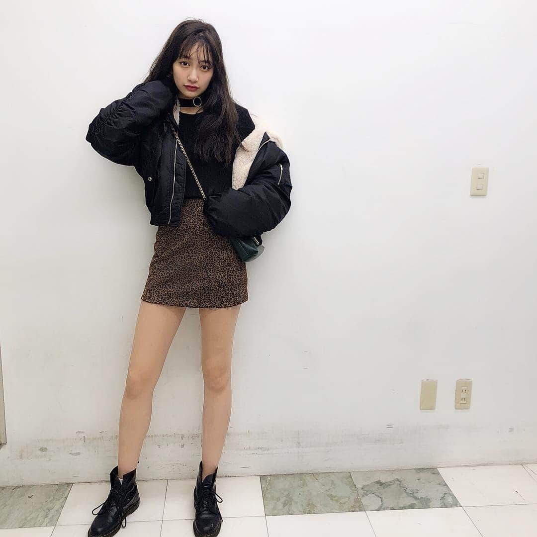 川口カノンさんのインスタグラム写真 - (川口カノンInstagram)「skirt 2160円 tops 1987円 ． @spiga_official ❤️❤️❤️ ． プチプラすぎる🙈 ． チョーカーつけなくても とっぷすについてるからそのままポイントになる🐶 ． ． ． 12月9日までタイムセール実施中なんだって👻 ． ． #スピーガ#プチプラ#渋谷109#spiga#code#coordinate#fashion」12月2日 20時46分 - kkanonnn