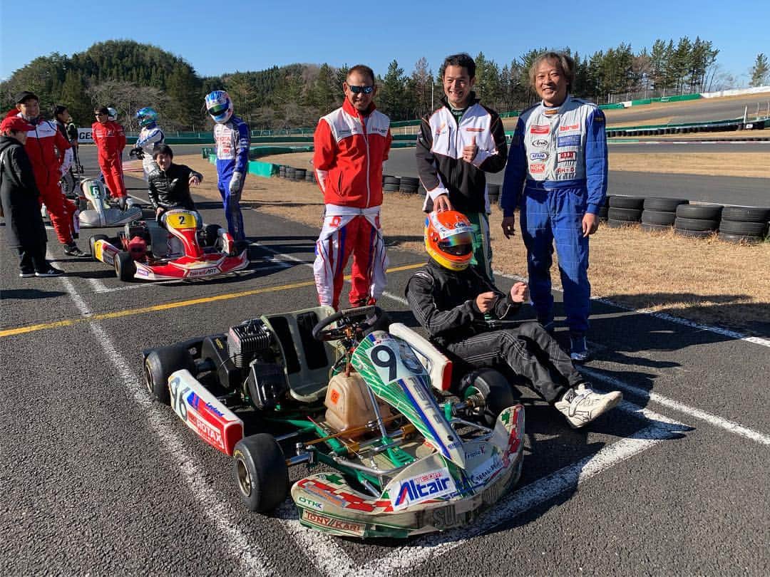 中山雄一さんのインスタグラム写真 - (中山雄一Instagram)「今日は11年ぶりにレーシングカートのレースに出ました。  #racingkart #レーシングカート #耐久レース #あざだらけ」12月2日 22時02分 - yuone_n