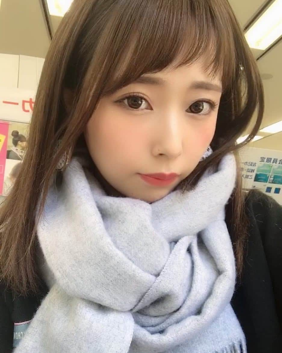 ゆいこ ◡̈♥︎さんのインスタグラム写真 - (ゆいこ ◡̈♥︎Instagram)「◡̈♥︎ ∮ このマフラー🧣 実はコストコ🧣 ∮ ∮ #プチプラ#プチプラコーデ #マフラー#コストコ#costco #コストコ購入品」12月2日 22時12分 - yuiko__h