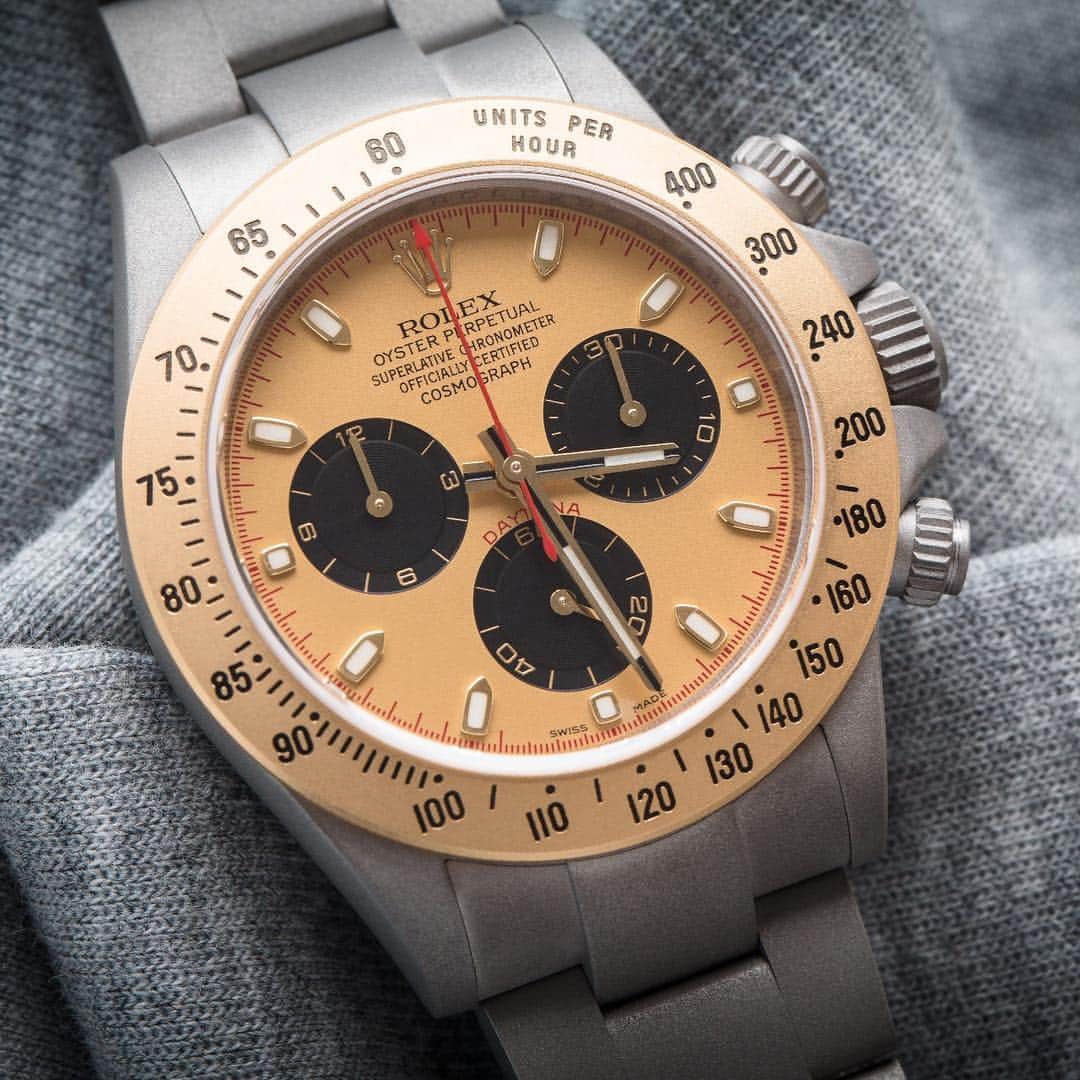 窪塚洋介のインスタグラム：「This is a my favorite custom "Aurora". #rolex #daytona #titanblack #uk」