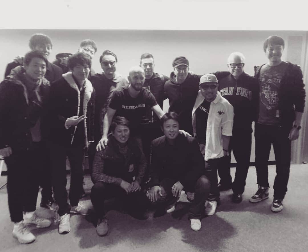 鉄平さんのインスタグラム写真 - (鉄平Instagram)「MONKEY MAJIKさんのライブに行って来ましたー❗ 好きな曲も沢山してくれて至福の時でした😁最高😃⤴⤴ 疲れていてもいつも笑顔で会ってくれる皆さんに感謝✨ NHKの朝ドラ「まんぷく」にも出演中❗ #MONKEYMAJIK #まんぷく #89ERS」12月3日 14時51分 - teppei1227