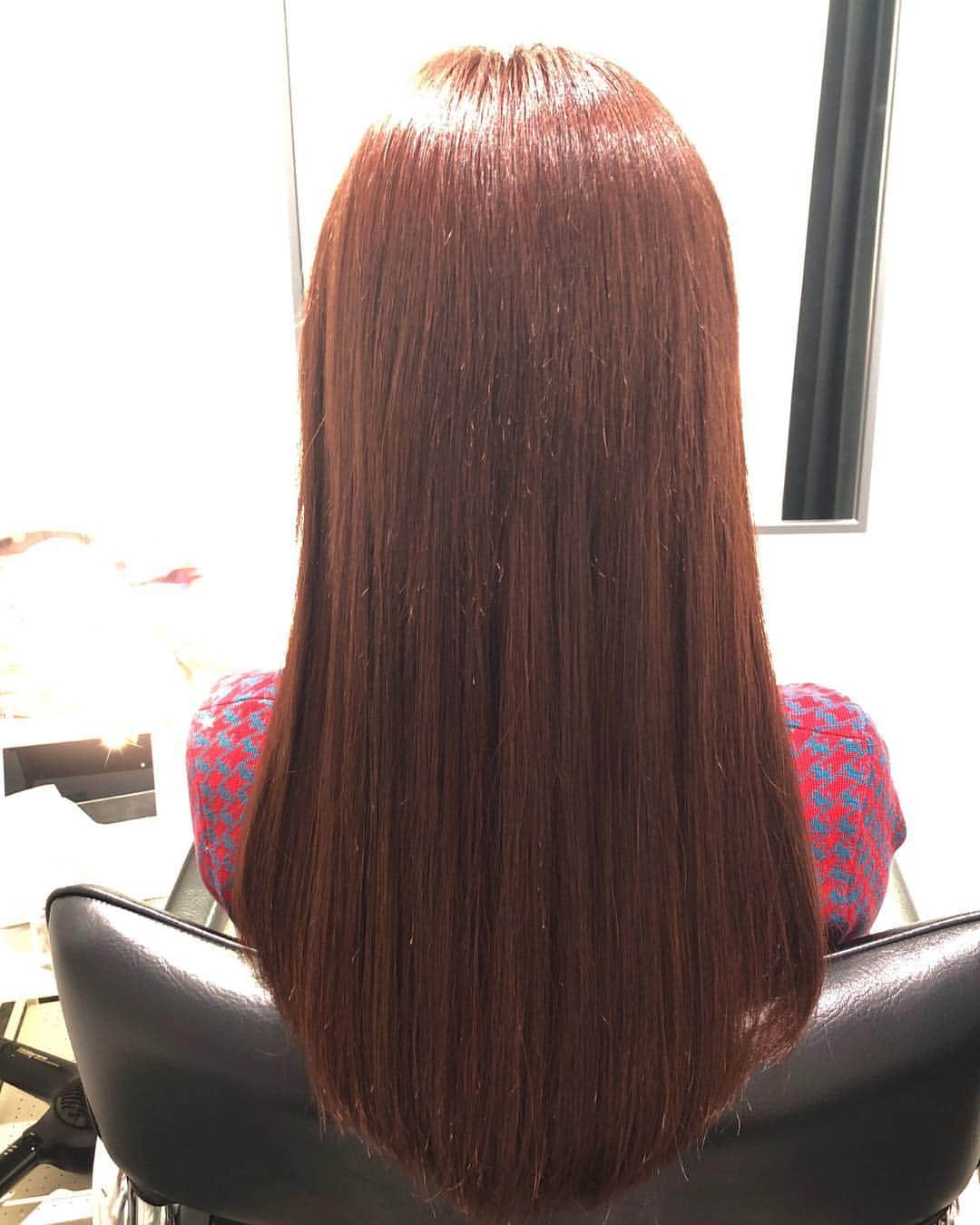 桃乃木かなさんのインスタグラム写真 - (桃乃木かなInstagram)「髪の毛は赤みを強くしてもらってます💇‍♀️ 素晴らしい馴染み...! 担当はゆうすけさんです！ いつもありがとうございます🙇‍♀️✨ #lwis #lwis_hair #渋谷」12月3日 21時25分 - kana_momonogi