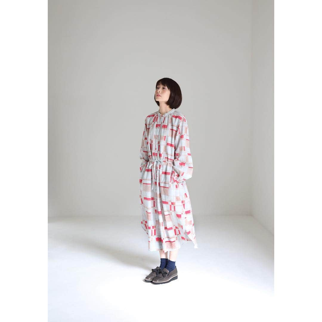 吹越ともみさんのインスタグラム写真 - (吹越ともみInstagram)「【KILKI 2019ss🌷】 ㅤㅤㅤㅤㅤㅤㅤㅤㅤㅤㅤㅤㅤ 早くもssの撮影をしました。 KILKIさんは、可愛い柄物が多くてトキメキます。。💫 ㅤㅤㅤㅤㅤㅤㅤㅤㅤㅤㅤㅤㅤ 今日も頑張りましょ〜〜！ ㅤㅤㅤㅤㅤㅤㅤㅤㅤㅤㅤㅤㅤ ㅤㅤㅤㅤㅤㅤㅤㅤㅤㅤㅤㅤㅤ #kilki#2019ss#spring#summer#catalog#shooting#onepiece#🕊#🌿#🌿」12月4日 9時54分 - fukitomo