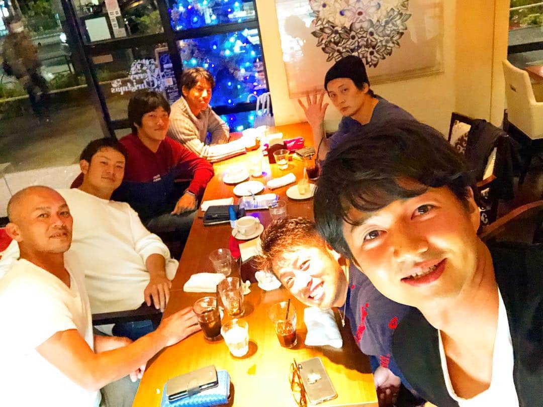 唐川侑己のインスタグラム：「千葉県人会 #千葉ロッテ#千葉#福浦和也#清田育宏#涌井秀章#吉田裕太#大木貴将#島孝明#唐川侑己#キス顔#マリリンモンロー#丸はいない」