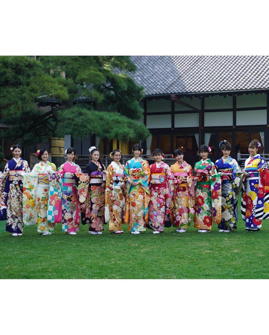 髙橋ひかるさんのインスタグラム写真 - (髙橋ひかるInstagram)「👘🇯🇵 オスカー晴れ着撮影会2018 素敵な振袖を着させて頂きました . . . #平成最後 #着物 #振袖  #kimono」12月4日 22時25分 - hikaru_takahashi_official