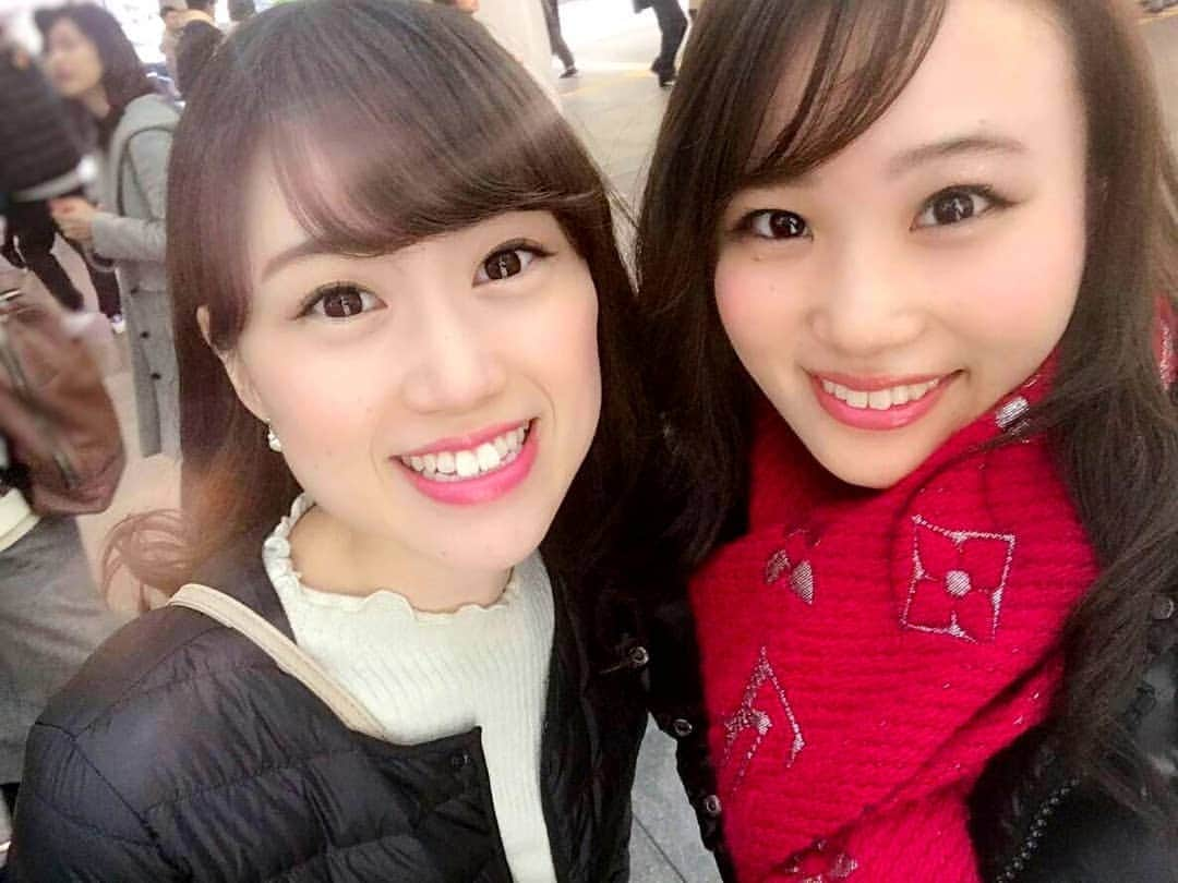 服部未佳さんのインスタグラム写真 - (服部未佳Instagram)「お世話になった人、会いたい人が多すぎて時間が足りず…また近いうちに行こう✈️会ってくれた皆さん、本当にありがとうございました。嬉しかったなあ😭 そして、帰りの名古屋空港で偶然ATVのしおりんに会いました。なんてこった❗笑 #名古屋 #fda #✈️ #金城 #fm愛知 #黒江美咲 さん #sbf #atv #しおりん」12月4日 22時47分 - mikahattori_aba