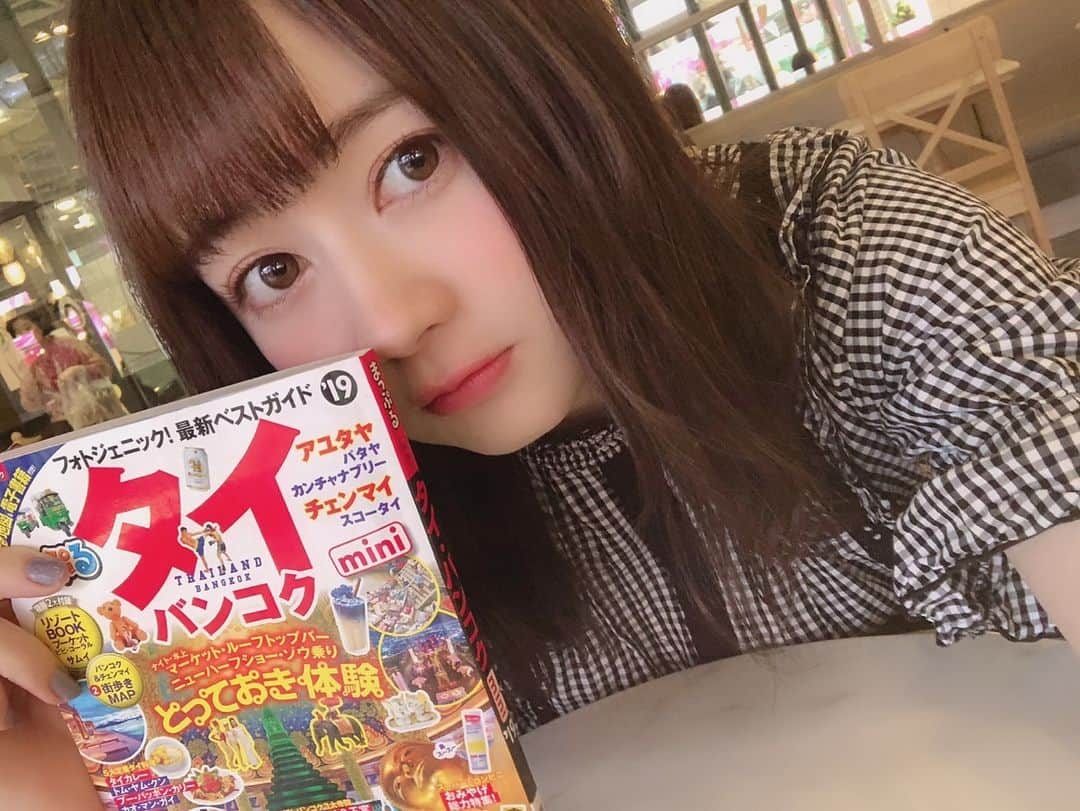 江籠裕奈さんのインスタグラム写真 - (江籠裕奈Instagram)「. . 『松井珠理奈のインスタ映え 100枚チャレンジ旅』 . バンコクにいます！！ 情報係を任されたので おじゅりが来る前にスタッフさんと インスタ映えスポット探してます。笑 . #インスタ映え100枚チャレンジ」12月4日 16時16分 - egochan_329