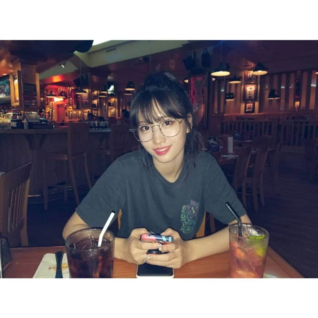 TWICEさんのインスタグラム写真 - (TWICEInstagram)「Guam...💙🍹🌝🌻🤘💦」12月4日 17時05分 - twicetagram