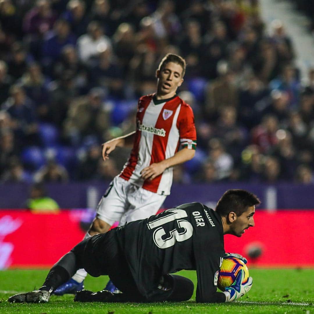 オイエル・オラサバル・パレデスのインスタグラム：「Gran victoria contra el Athletic! Seguimos sumando y disfrutando de cada partido. #levanteathletic #levanteud #laliga #ciutatdevalencia #uhlsport #pumafootball」