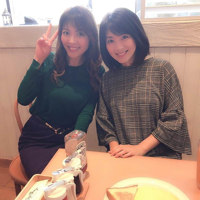 吉田千晃さんのインスタグラム写真 - (吉田千晃Instagram)「❤︎❤︎❤︎ #久しぶりに会えた #さやぴこ  #三菱の #ステージで  #一緒に #踊っていたのは  #もう10年も前の話  #eggsnthings #なのに  #パンケーキではなく #オムレツ w」12月4日 19時28分 - chiakiyoshida_