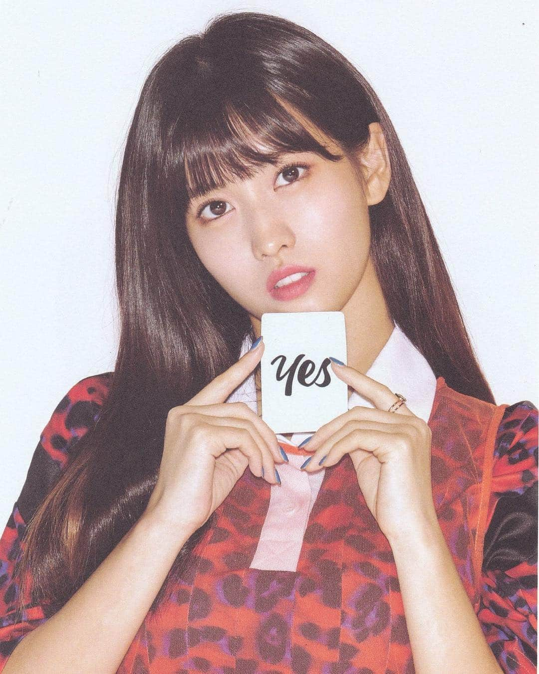 モモさんのインスタグラム写真 - (モモInstagram)「♡ [Scan] #모모 - 181111 《Yes or Yes》 Version C #트와이스 #모모 #平井もも #もも #TWICE © ztothek」11月11日 12時07分 - momojype