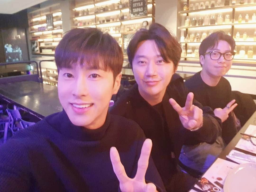 ユンホさんのインスタグラム写真 - (ユンホInstagram)「재석아 군대 잘 가~ 오랜만에 SMT^^」11月11日 23時58分 - yunho2154