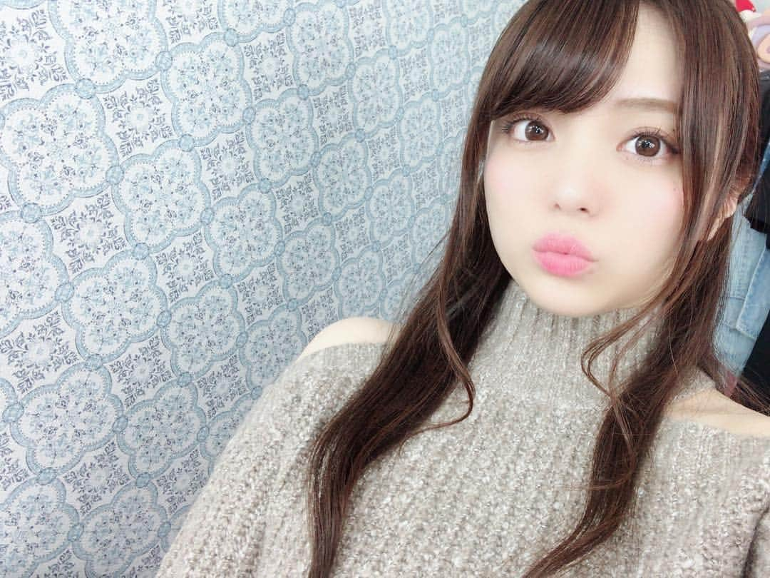 栗原みささんのインスタグラム写真 - (栗原みさInstagram)「. . お知らせです💕 . . 今夜💡 11/11(日)21:30〜22:00💡 . 先日テレビ朝日で放送された『お願い！ランキング』「私って美人ですよね?」が、 AbemaGOLD「カズレーザーの『私って、美人ですよね？』#9」にて放送されます✨ . AbemaTVのアプリでご視聴可能です💡 . 見て下さった方も見れなかった方も是非見てください😎💕 . お願い!ランキングでは流れなかったものも見れるかも?!😏 . . お手柔らかにお願い致します(´⊙ω⊙`)✨ . . . . . #栗原みさ #グラビアアイドル #abematv  #お願いランキング」11月11日 21時04分 - kuriharamisa