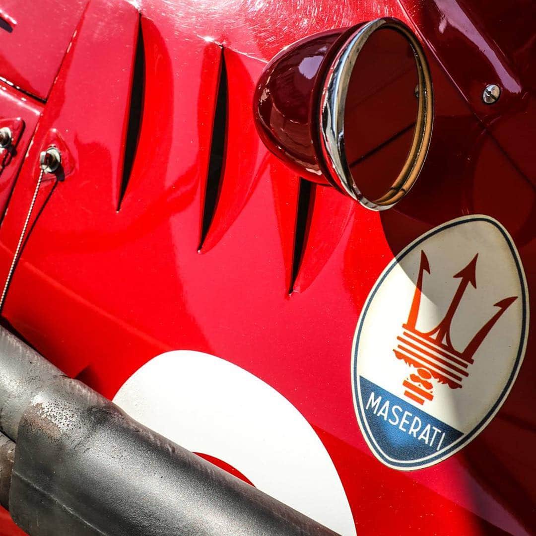 Maserati Japan | マセラティ ジャパンさんのインスタグラム写真 - (Maserati Japan | マセラティ ジャパンInstagram)「ファン・マヌエル・ファンジオとスターリング・モスが駆け、数多くの勝利を飾った250F。イタリアが誇る随一のF1マシンとして輝きを放ちます。 #Maserati #マセラティ #MaseratiJapan #マセラティジャパン #250F」11月12日 18時51分 - maseratijp