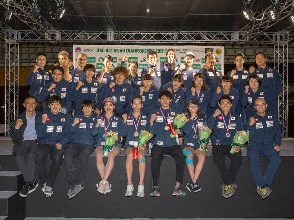 藤井快さんのインスタグラム写真 - (藤井快Instagram)「Asian Championship is over. I got 1st place in Lead, 4th place in Boulder and 4th place in Combined. I’m happy to win in Lead. This competition was so hard scheduled. My body got tired from day by day. So, I felt still need training for physical strength next season!!👍 Congratulations for all medalists 🥇🥈🥉!! Thank you to all the staff 🙏 • アジア選手権鳥取大会は、リード種目優勝、ボルダリング種目四位、コンバインド種目四位でした。リード種目は２大会連続で勝つことができてとても嬉しく思います！😊ですが、まだまだ内容としては満足のいくものではない登りだったので、より強くなってみせます。狙っていたコンバインド、ボルダリングはどちらも残念な結果終わってしまいましたが、少しずつですが、前に進めていることを確認できたので最低目標は達成といったところです。今週末にはまだチャイナオープンが控えているので、そこで今回の経験をうまく活かせればと思います。 沢山の応援ありがとうございました！！🙇🏻‍♂️ @adidasterrex #livewithoutlimits  @fiveten_official #brandofthebrave  @alpinawatchesjapan  @au_official #TEAMau @in_jelly_ #ウイダートレーニングラボ @bpumptokyo」11月12日 18時47分 - fujii_kokoro