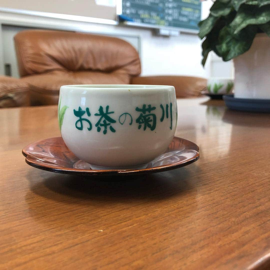新井涼平のインスタグラム：「静岡県菊川市で陸上教室 お茶うますぎ。 驚くほどうまかった。 #菊川 #お茶 #陸上教室」