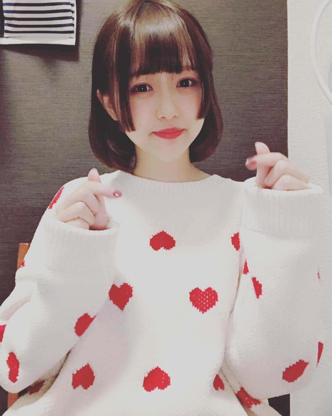 謝梦頔のインスタグラム：「ついに姫カットもしちゃった〜 夢を叶えた💐嬉しいよ〜 #instagood #instafashion #ins #ボブ #姫カット #姫カットボブ」